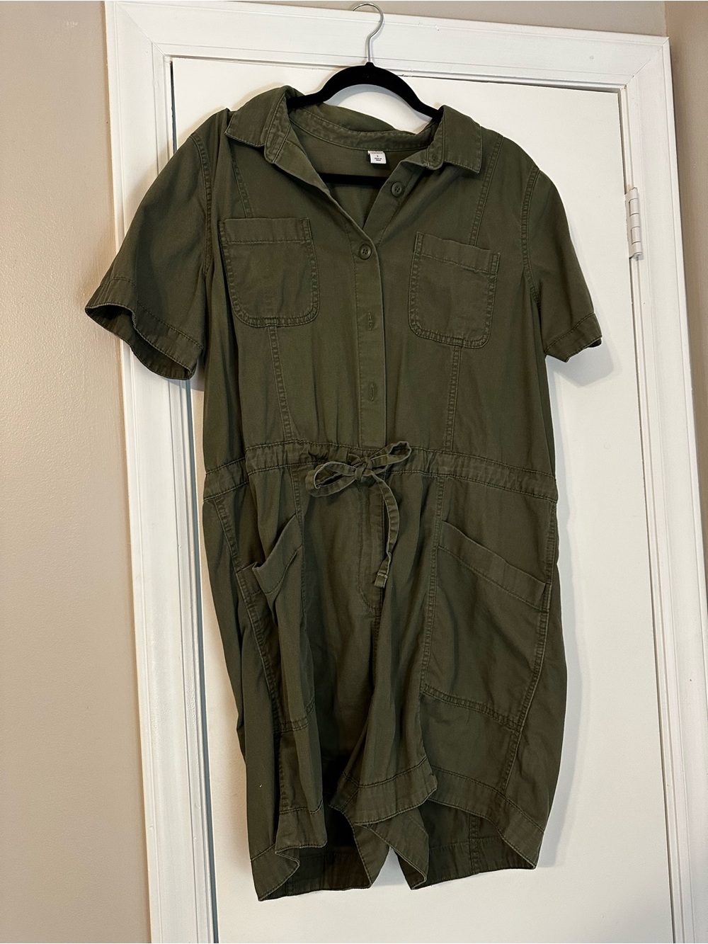 Old Navy olive green romper - size large